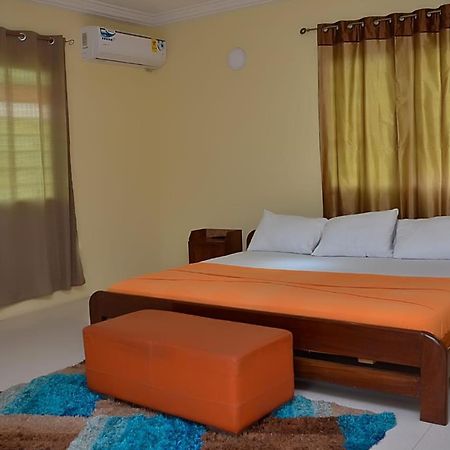 Hotel Loreto كيب كوست المظهر الخارجي الصورة