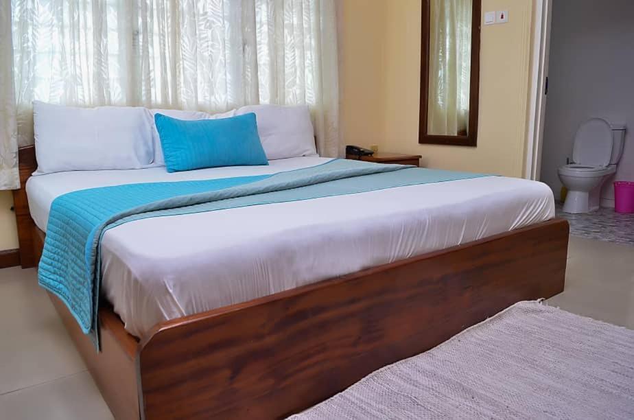 Hotel Loreto كيب كوست المظهر الخارجي الصورة