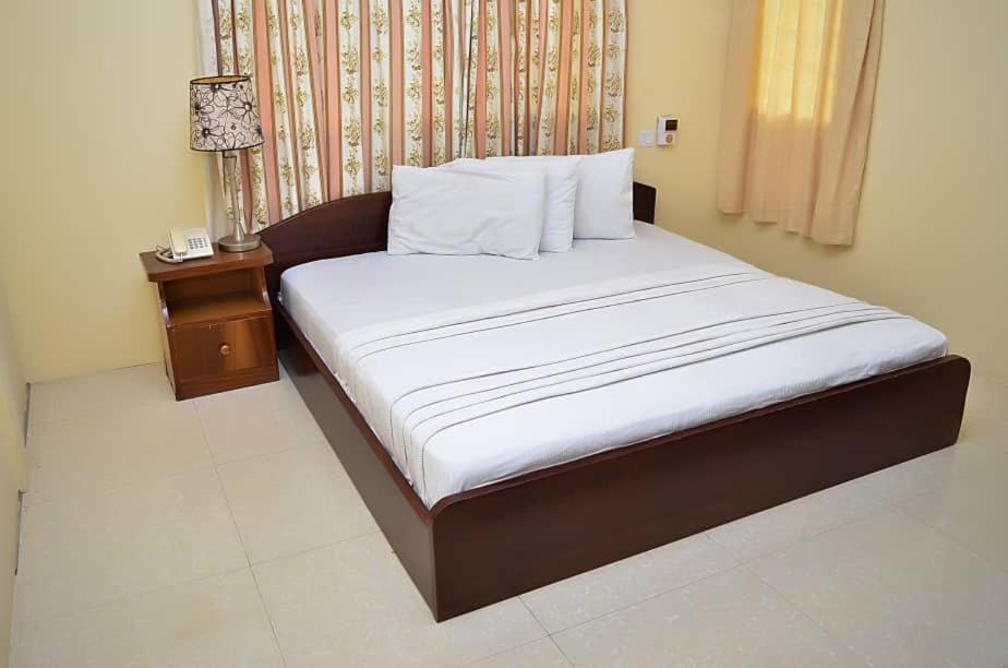 Hotel Loreto كيب كوست المظهر الخارجي الصورة