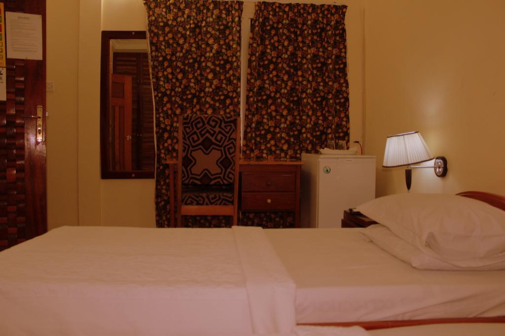 Hotel Loreto كيب كوست المظهر الخارجي الصورة