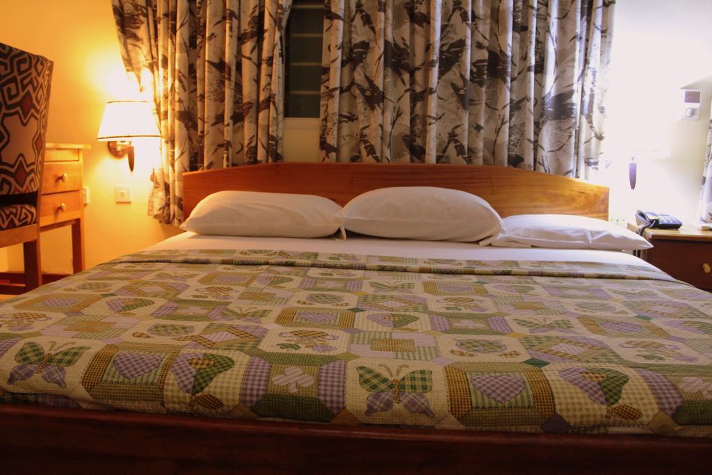 Hotel Loreto كيب كوست المظهر الخارجي الصورة